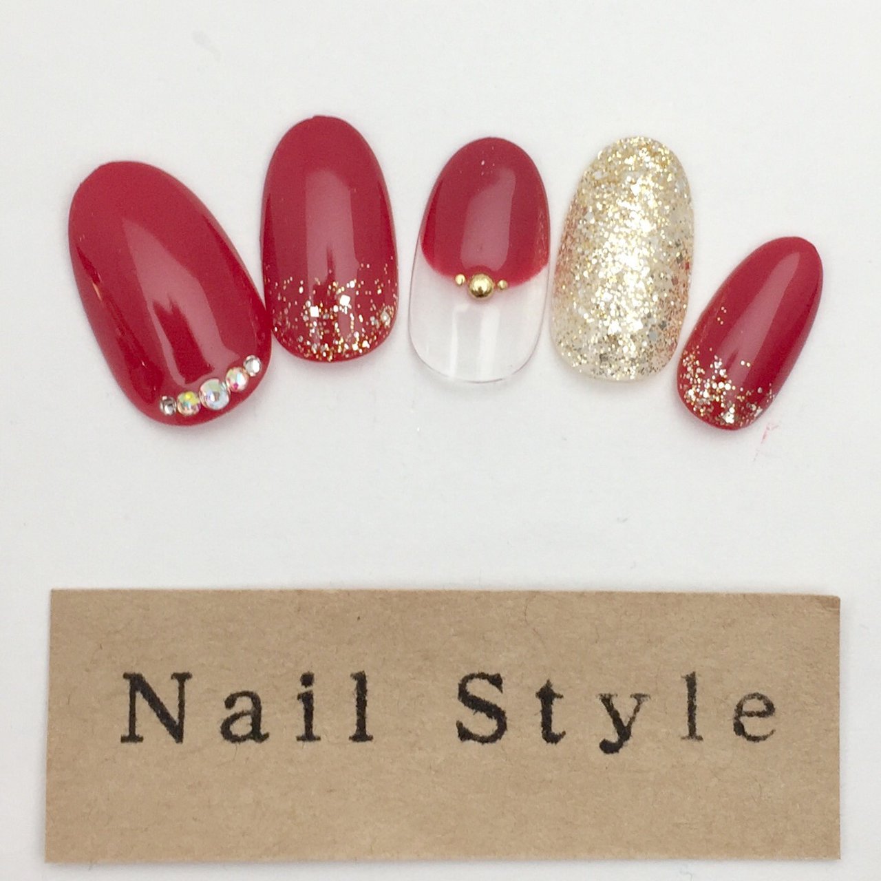 オールシーズン お正月 ハンド 変形フレンチ ビジュー Aiのネイルデザイン No ネイルブック