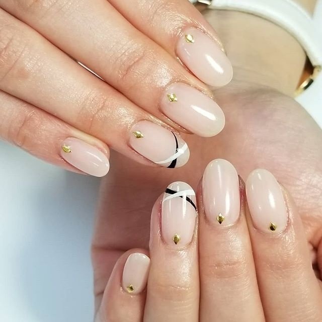 オールシーズン ハンド ホワイト ベージュ ブラック Kittystyleのネイルデザイン No ネイルブック