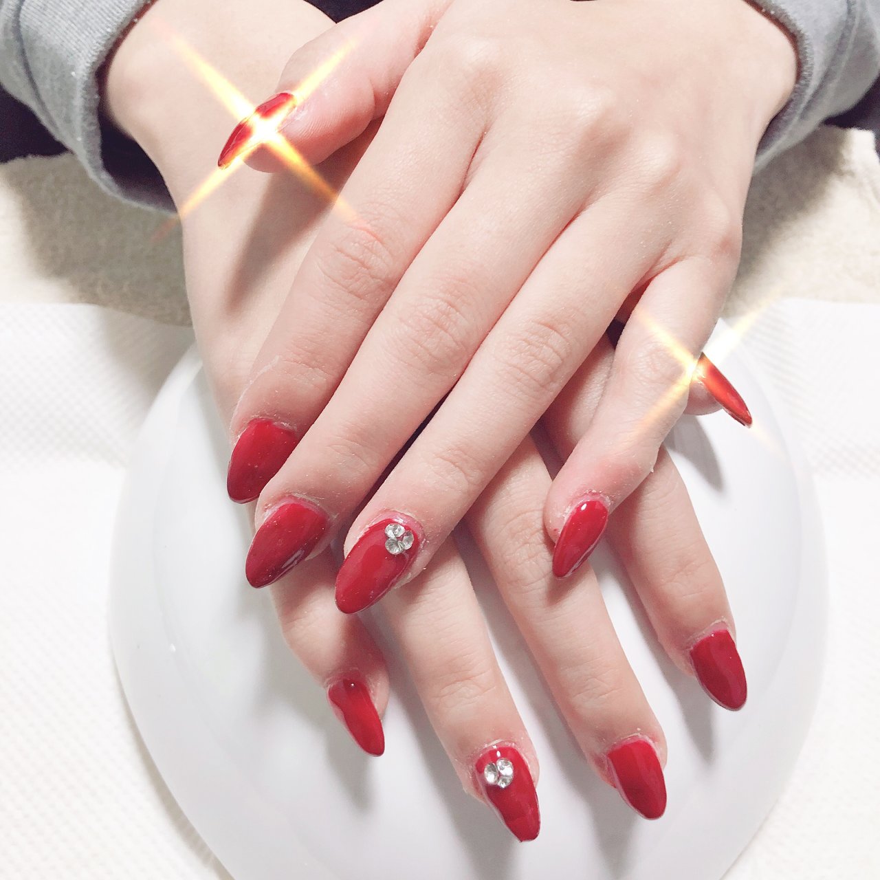 ハンド シンプル ビジュー ミディアム ボルドー Mori Nailのネイルデザイン No ネイルブック