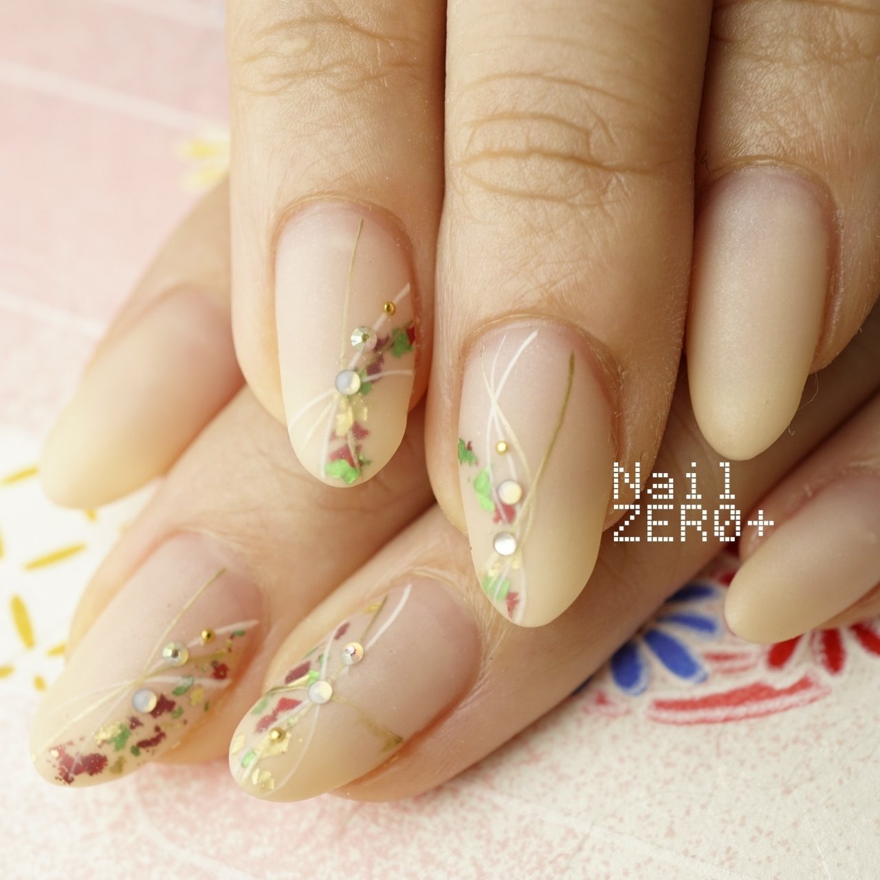 お正月 成人式 クリスマス オフィス ハンド 塩見隼人 池袋 ネイルゼロプラスのネイルデザイン No ネイルブック