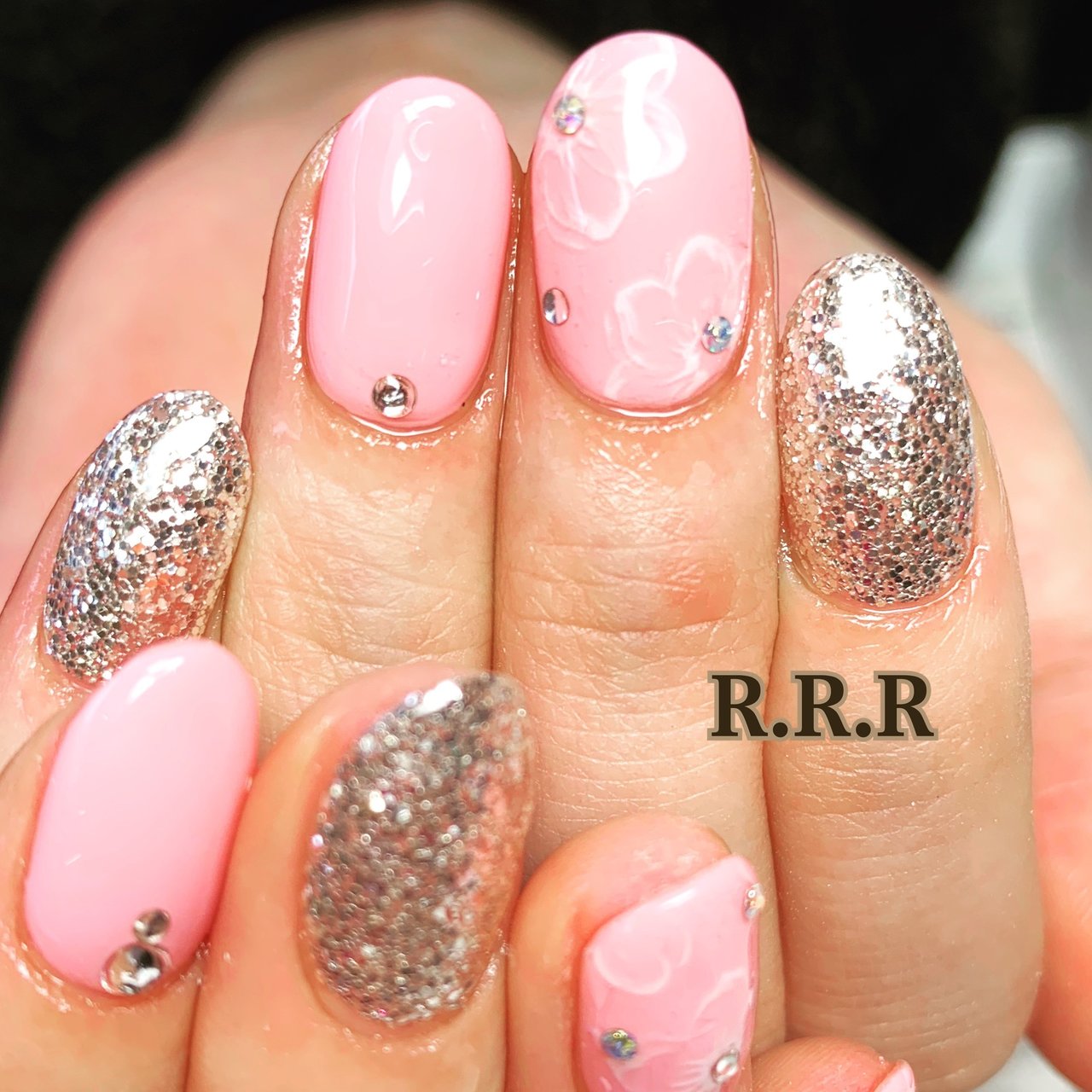 オールシーズン ハンド シンプル フラワー ショート Beautyroom R R Rのネイルデザイン No ネイルブック