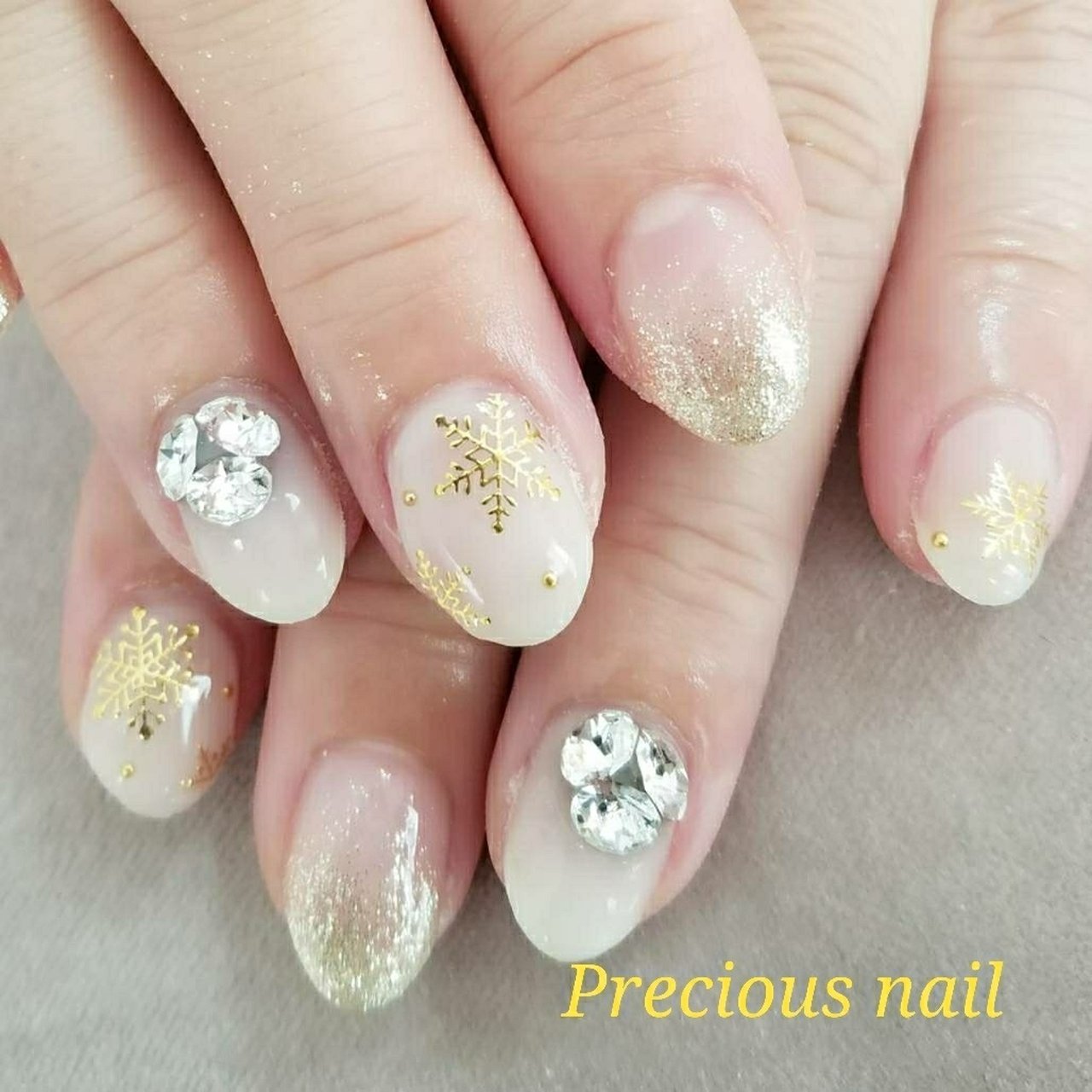 冬 ホワイト ゴールド Precious Nail315のネイルデザイン No ネイルブック