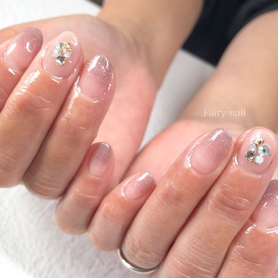 秋 冬 ハンド グラデーション ビジュー Fairy Nailのネイルデザイン No ネイルブック