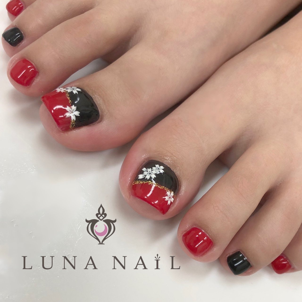 オールシーズン お正月 成人式 ハンド 変形フレンチ Luna Nail のネイルデザイン No ネイルブック