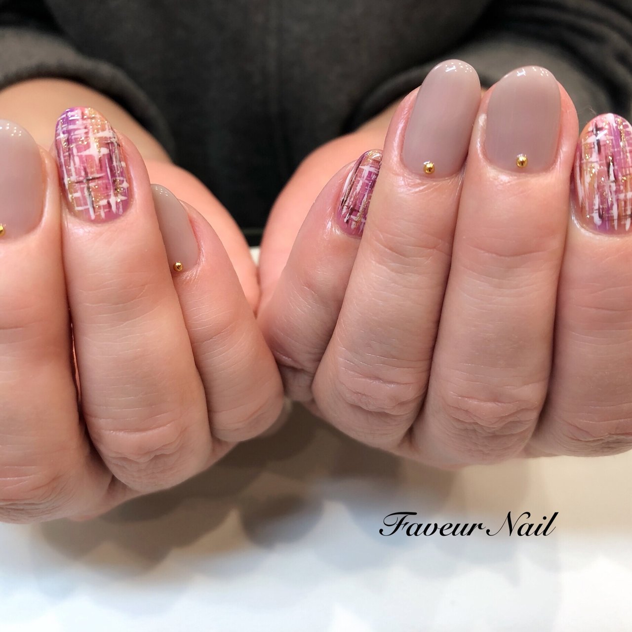 冬 ハンド ワンカラー ツイード グレージュ Faveur Nailのネイルデザイン No 301 ネイルブック