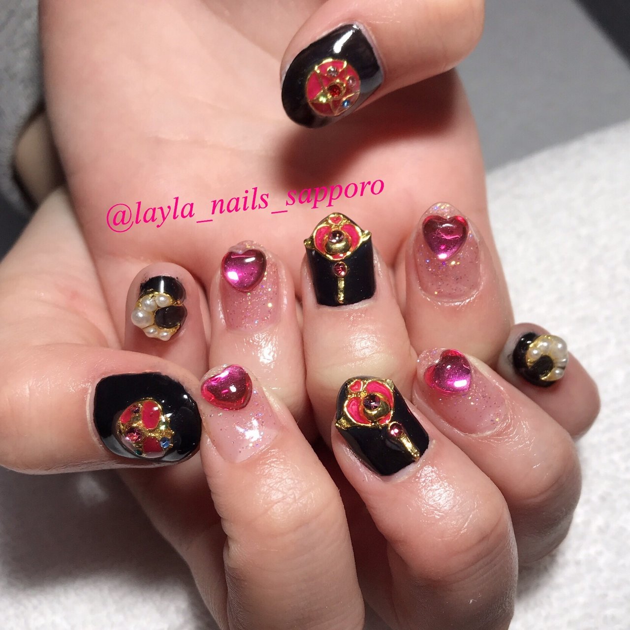 オールシーズン ライブ クリスマス 女子会 ビジュー Layla Nailsのネイルデザイン No ネイルブック