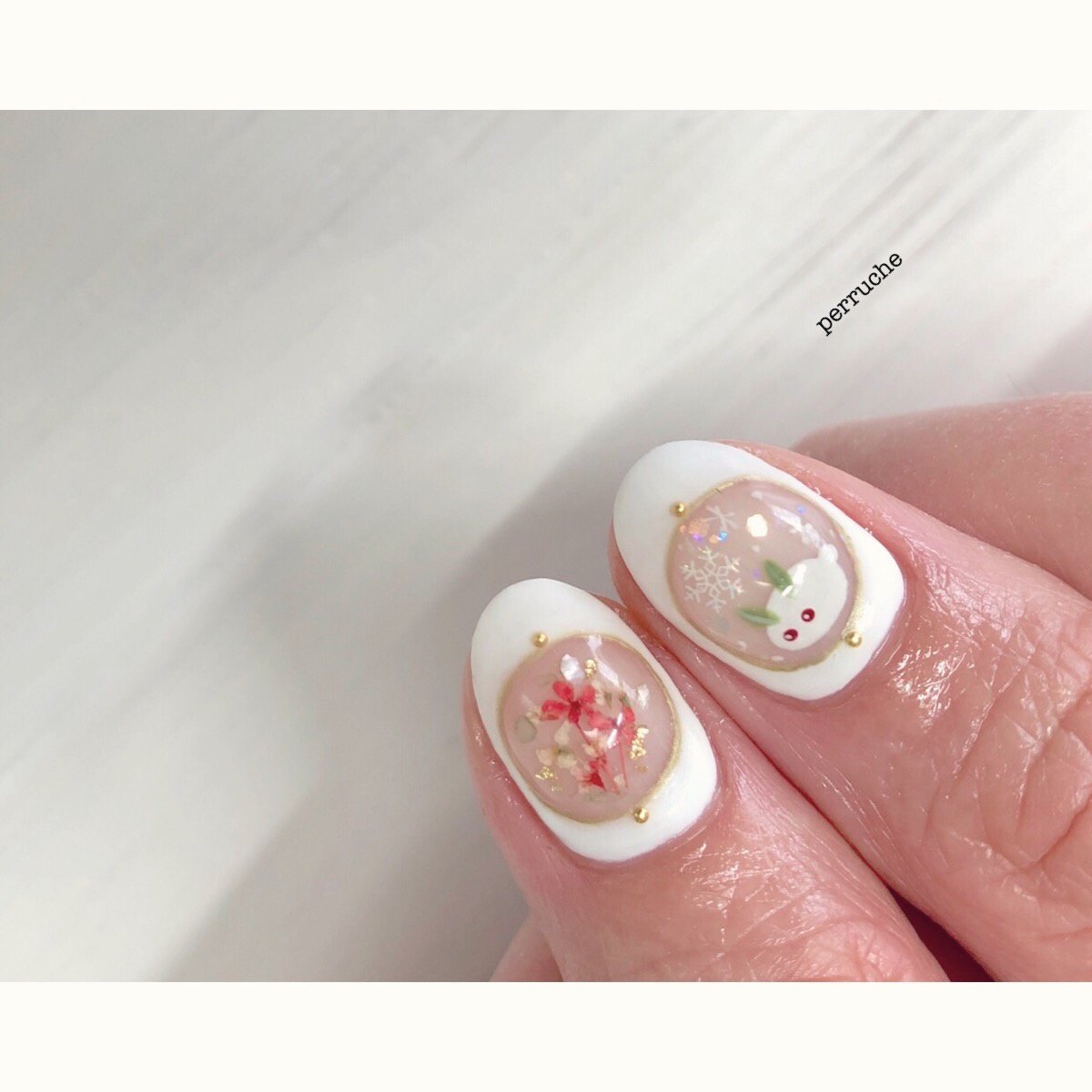 冬 お正月 クリスマス ブライダル ハンド 𝚗𝚊𝚒𝚕 𝚜𝚊𝚕𝚘𝚗 𝚙𝚎𝚛𝚛𝚞𝚌𝚑𝚎 ﾍﾟﾙｰｼｭ 𓅪のネイル デザイン No ネイルブック
