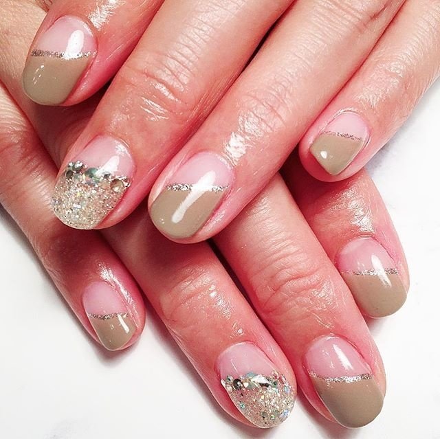 オールシーズン オフィス ハンド シンプル 変形フレンチ La Mieのネイルデザイン No ネイルブック