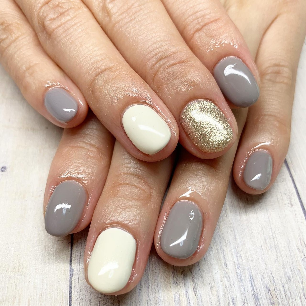 オールシーズン ハンド ラメ ワンカラー ショート Saho Nailのネイルデザイン No 377 ネイルブック