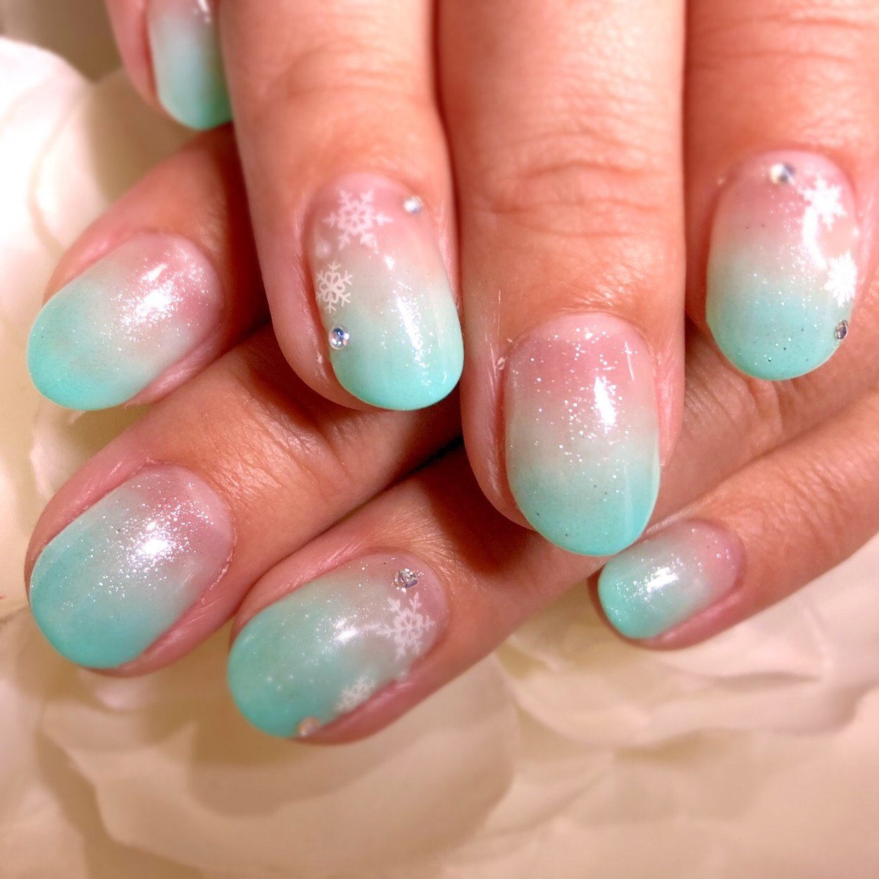 冬 オールシーズン ハンド グラデーション グリーン Nail Angeのネイルデザイン No ネイルブック