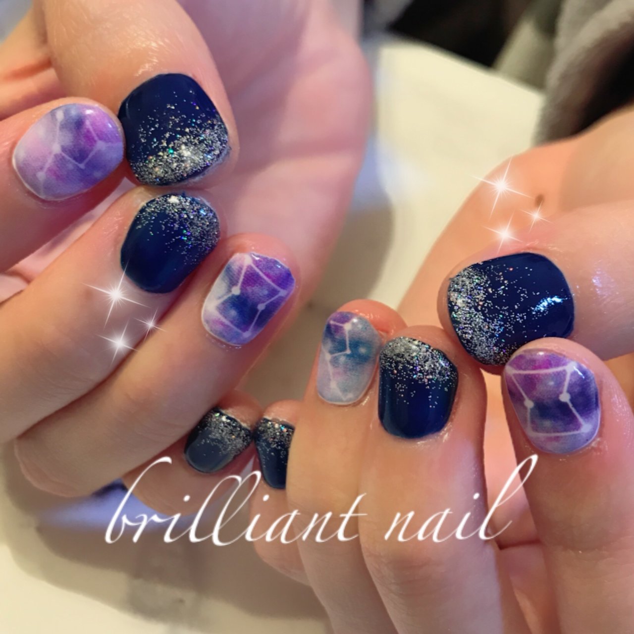 秋 冬 ハンド ラメ ネイビー Brilliantnailのネイルデザイン No ネイルブック