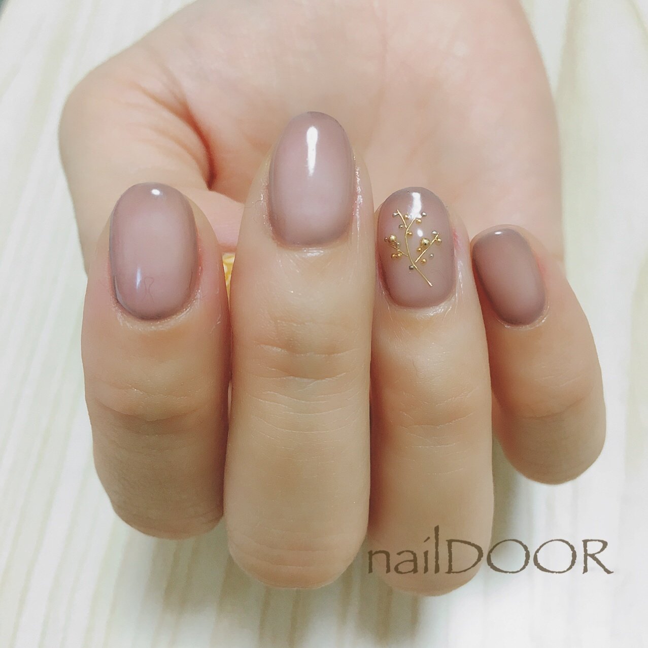 冬 オールシーズン ハンド シンプル グラデーション Naildoorのネイルデザイン No 334 ネイルブック