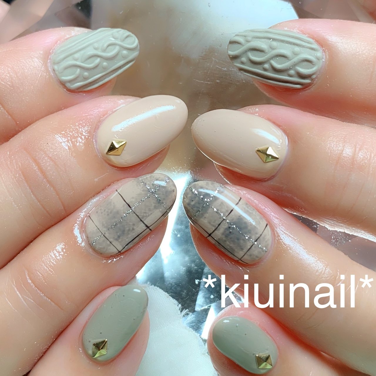 秋 冬 ハンド チェック ニット Kiuinailのネイルデザイン No ネイルブック