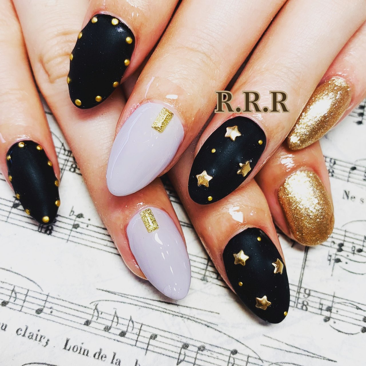 冬 ハンド シンプル 星 ミディアム Beautyroom R R Rのネイルデザイン No ネイルブック