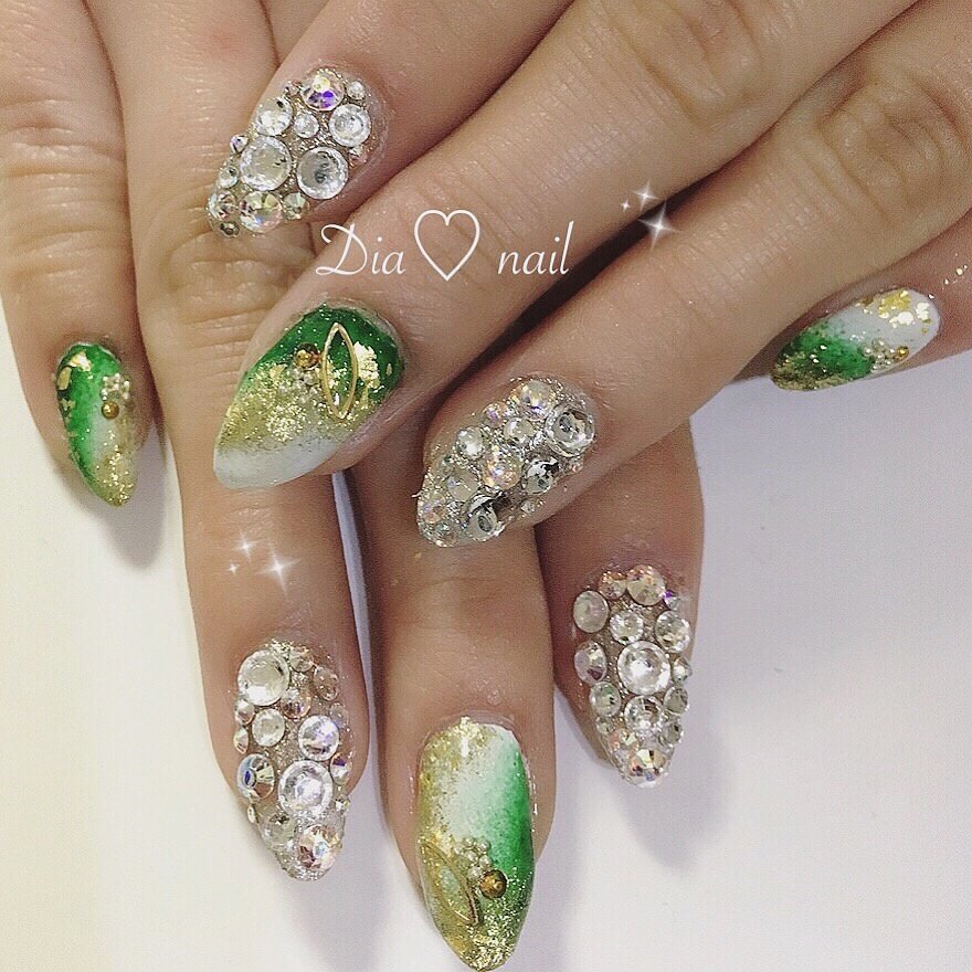 冬 お正月 成人式 卒業式 ハンド 自宅サロンdia Nailのネイルデザイン No ネイルブック