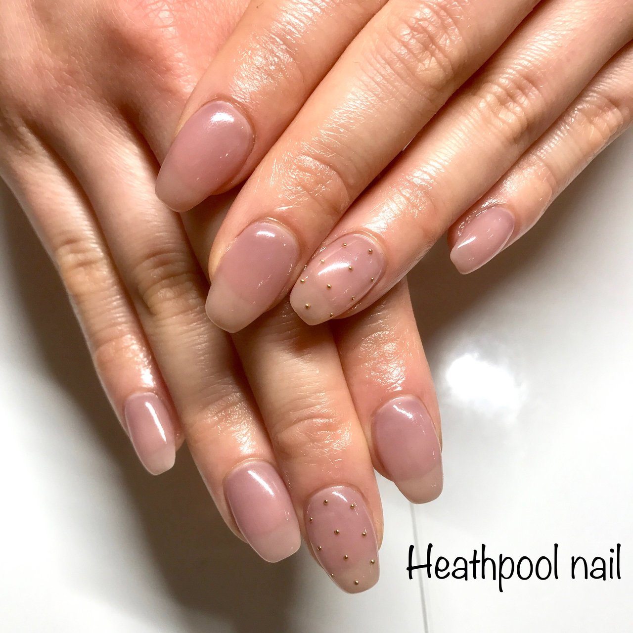 ハンド ワンカラー グレージュ ジェルネイル Heathpoolnailのネイルデザイン No ネイルブック