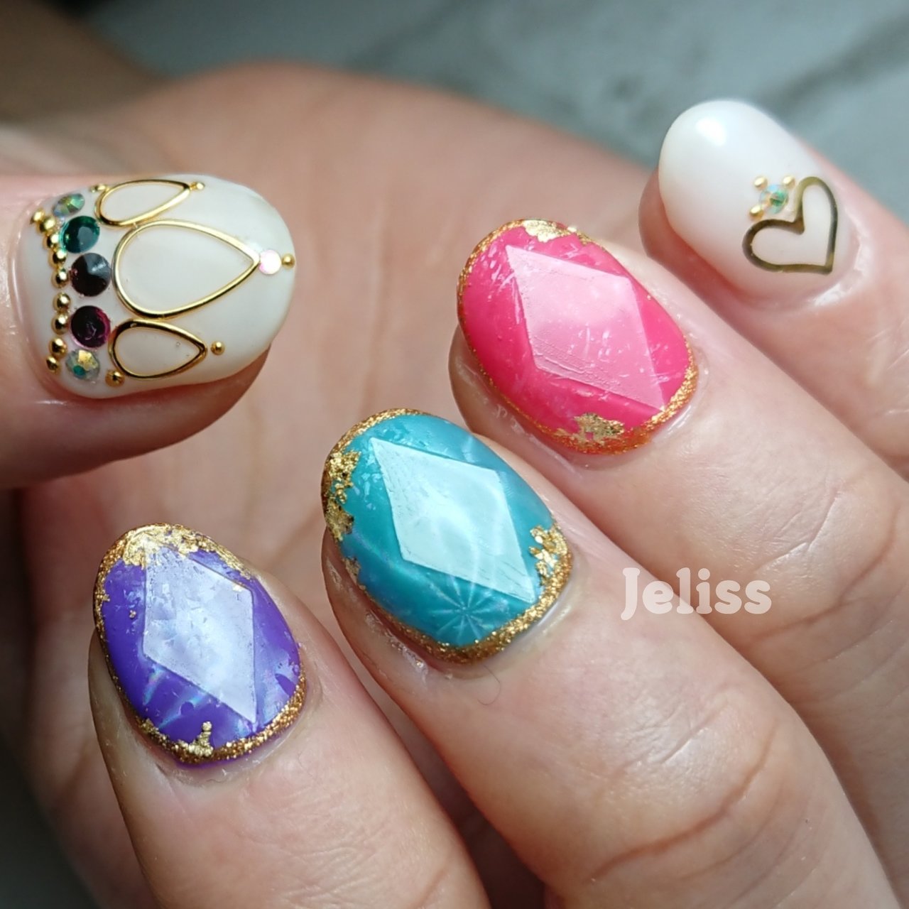 オールシーズン ライブ ハンド ワンカラー ビジュー Nail Jelissのネイルデザイン No ネイルブック