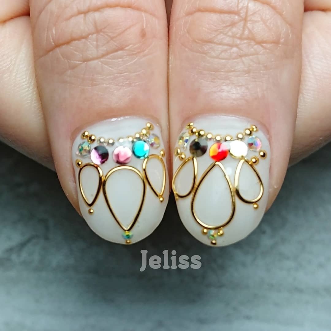 オールシーズン ライブ ハンド ワンカラー ビジュー Nail Jelissのネイルデザイン No ネイルブック