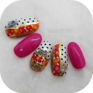 成人式 レトロ モノトーンのネイルデザイン ネイルブック