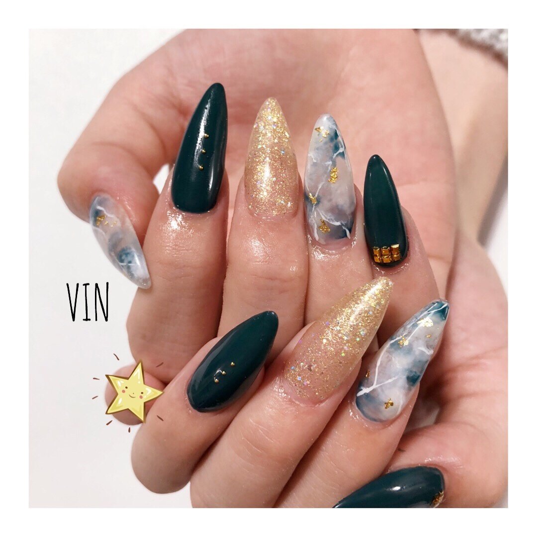 秋 冬 ハンド 大理石 ロング ネイルサロンvin ヴィン のネイルデザイン No ネイルブック