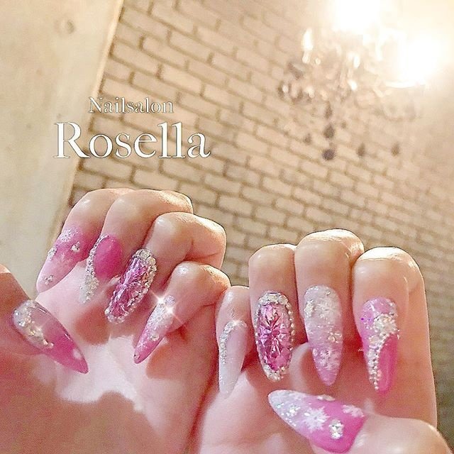 冬 オールシーズン 成人式 バレンタイン ハンド Rosella Okaeriのネイルデザイン No ネイルブック