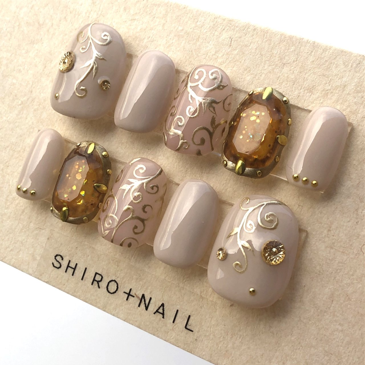 ベージュ グレージュ ゴールド Shiro Nailのネイルデザイン No ネイルブック