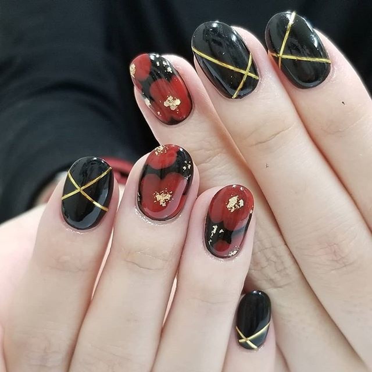 ハンド/レッド/ボルドー/ブラック - kittystyleのネイルデザイン