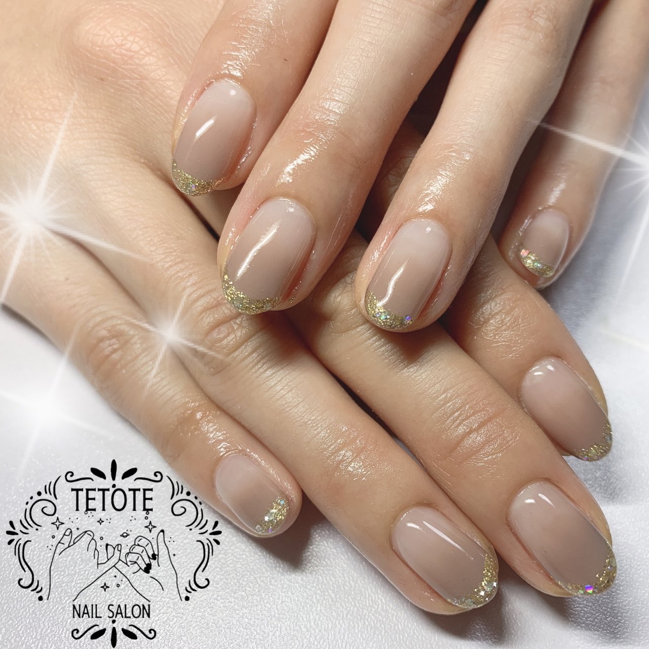 ハンド グラデーション ラメ ベージュ グレージュ Nailsalon Tetoteのネイルデザイン No ネイルブック