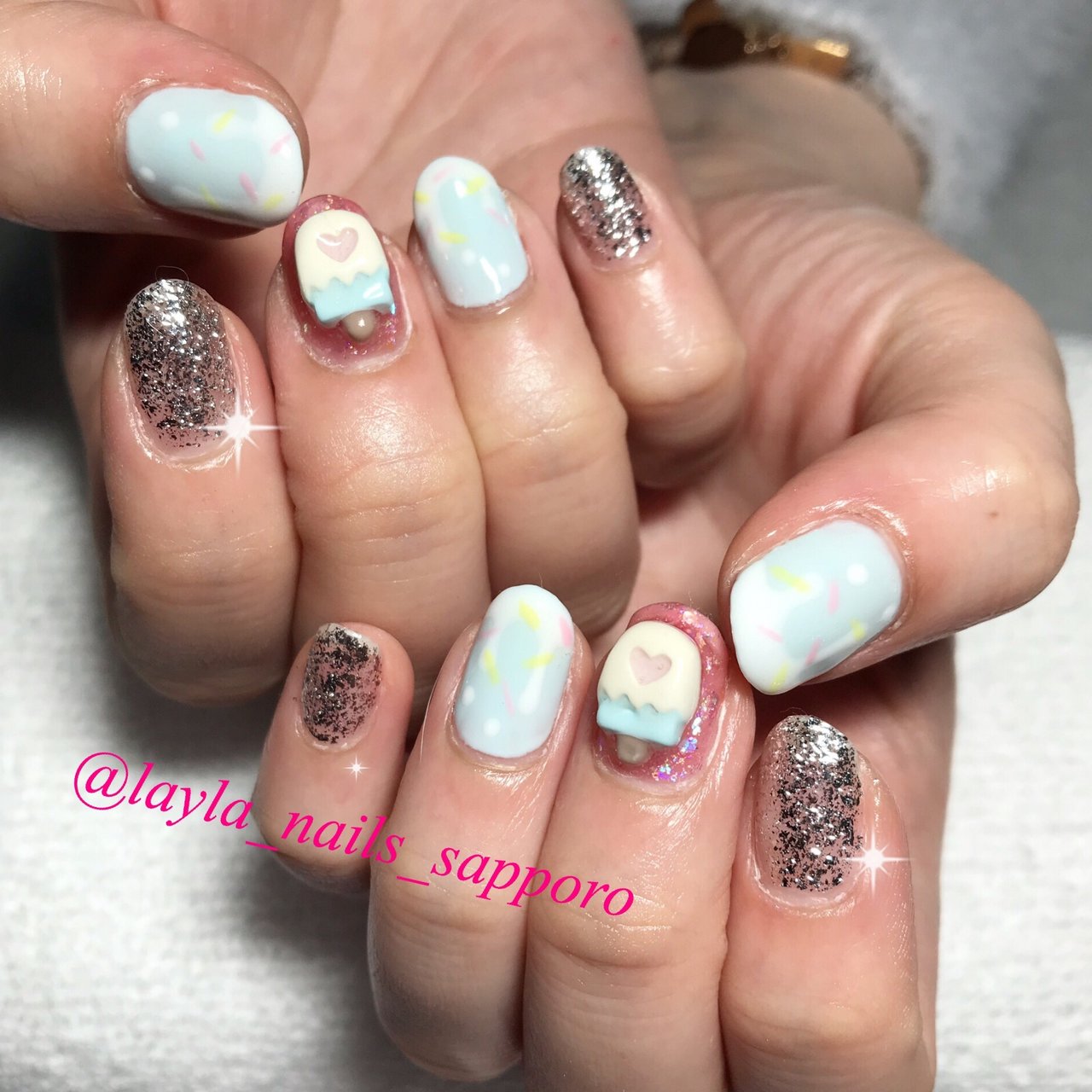 夏 冬 オールシーズン バレンタイン ハンド Layla Nailsのネイルデザイン No ネイルブック