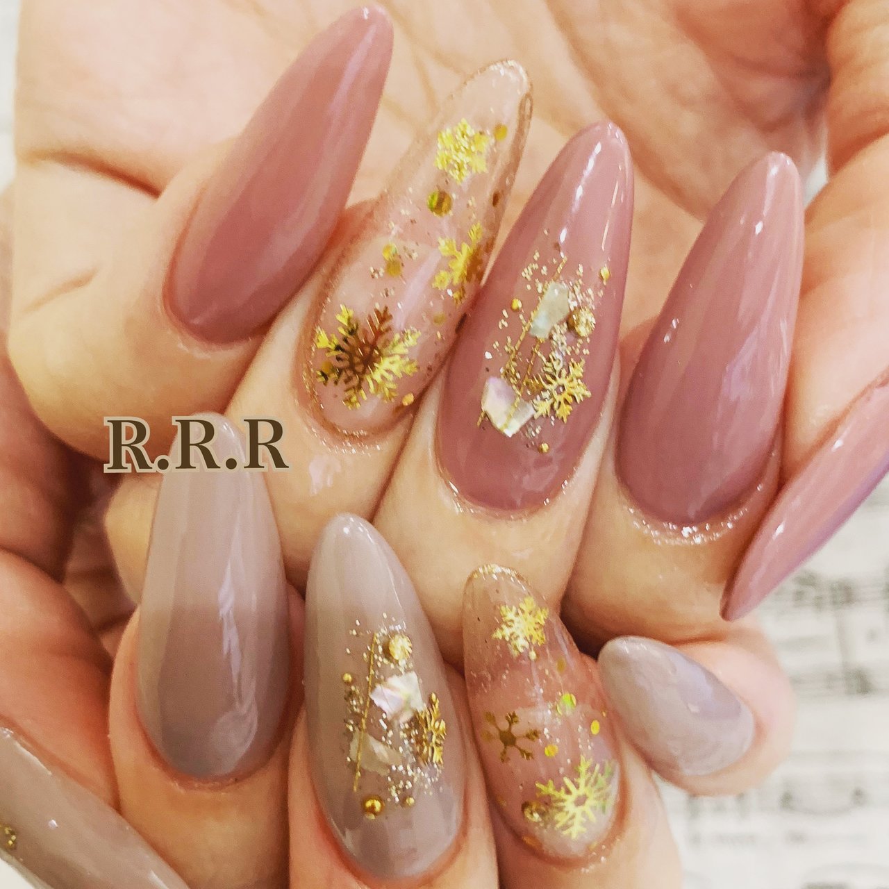 冬 バレンタイン ハンド シンプル ホログラム Beautyroom R R Rのネイルデザイン No ネイルブック