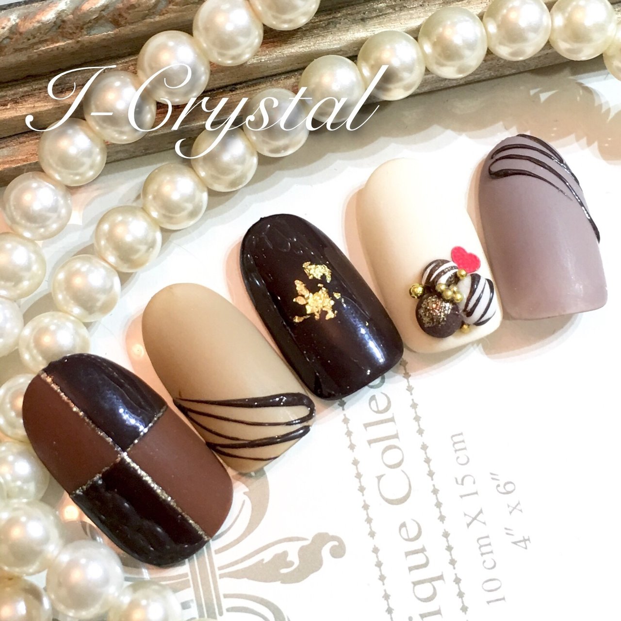 バレンタイン ハンド ワンカラー ミディアム ベージュ Nail Salon アイ クリスタル 中村郁美のネイルデザイン No ネイルブック