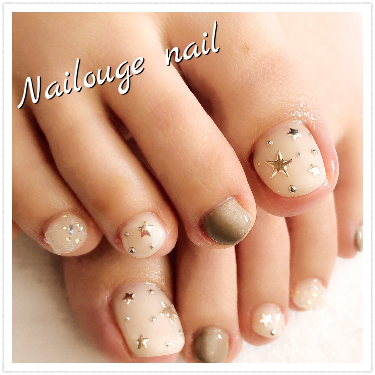 冬 デート 女子会 フット ビジュー Nailsalon Nailougeのネイルデザイン No 346 ネイルブック