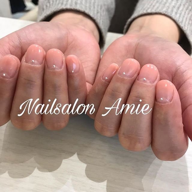 オールシーズン オフィス ハンド シンプル グラデーション Nail Amie のネイルデザイン No ネイルブック