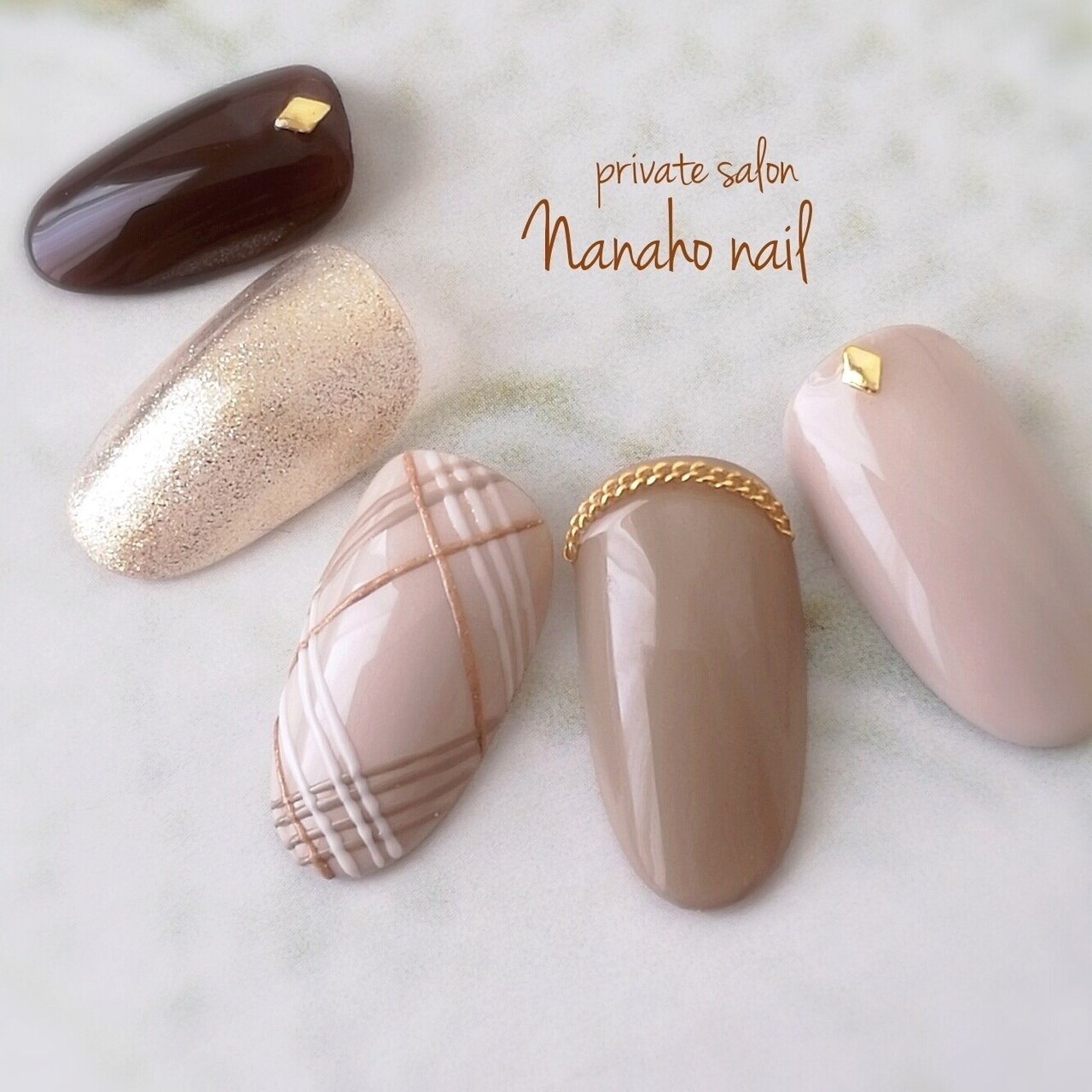 バレンタイン ハンド ベージュ ゴールド ジェル Nanaho Nail 大阪府八尾市 のネイルデザイン No ネイルブック