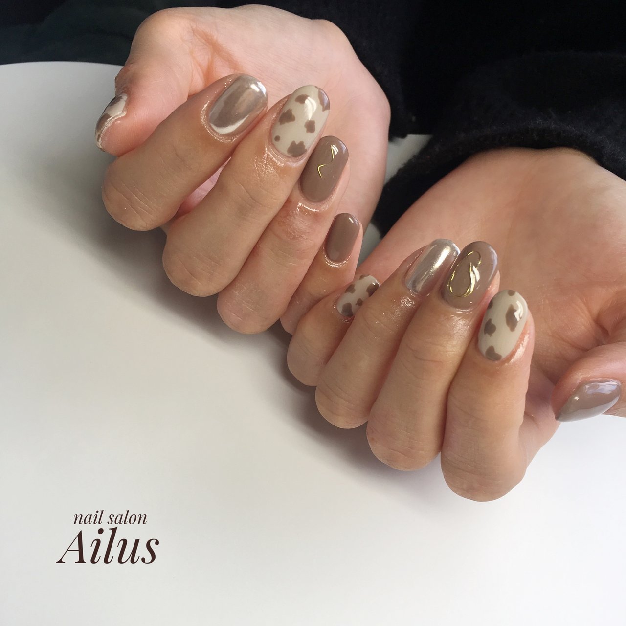 オールシーズン ハンド ワンカラー アニマル柄 ベージュ Nail Salon Ailusのネイルデザイン No 3893096 ネイルブック