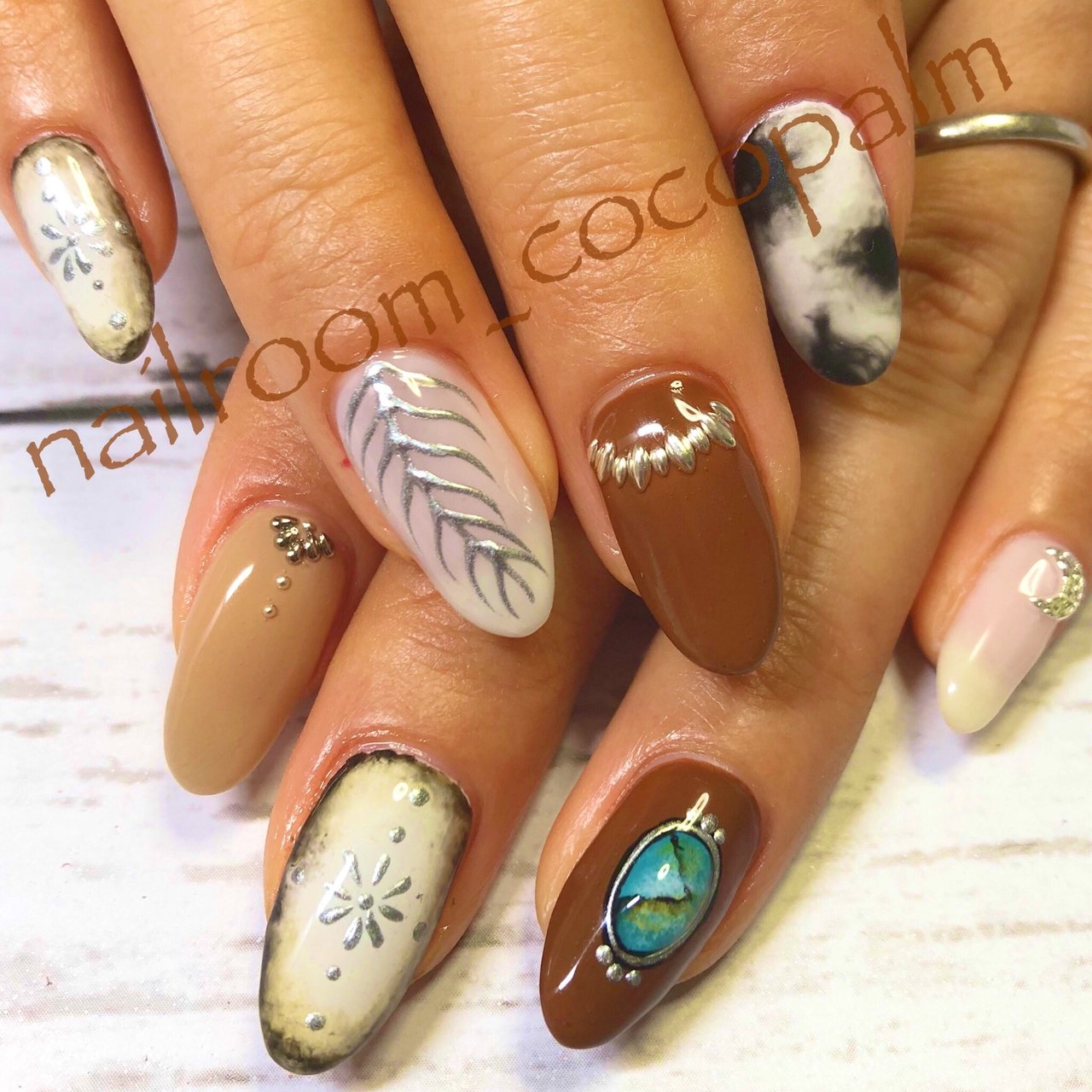 オールシーズン ハンド アニマル柄 アンティーク ネイティブ Jemmynailのネイルデザイン No ネイルブック