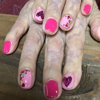 #記録用 #ジェルネイル #バレンタインネイル #バレンタイン #ピンク #濃いピンク #ハート #ラメ #ラメハート #ハートホロ #かわいい #きれい #おしゃれネイル #女子力 #女子会 #70代のお客様 #70代ネイル #若い #デート #春 #バレンタイン #デート #女子会 #ハンド #シンプル #ラメ #ワンカラー #ハート #ピンク #レッド #ビビッド #890nail #ネイルブック