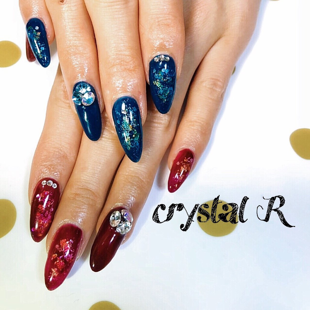 オールシーズン ハンド ホログラム ワンカラー ビジュー Crystal R Nail Salon のネイルデザイン No ネイルブック