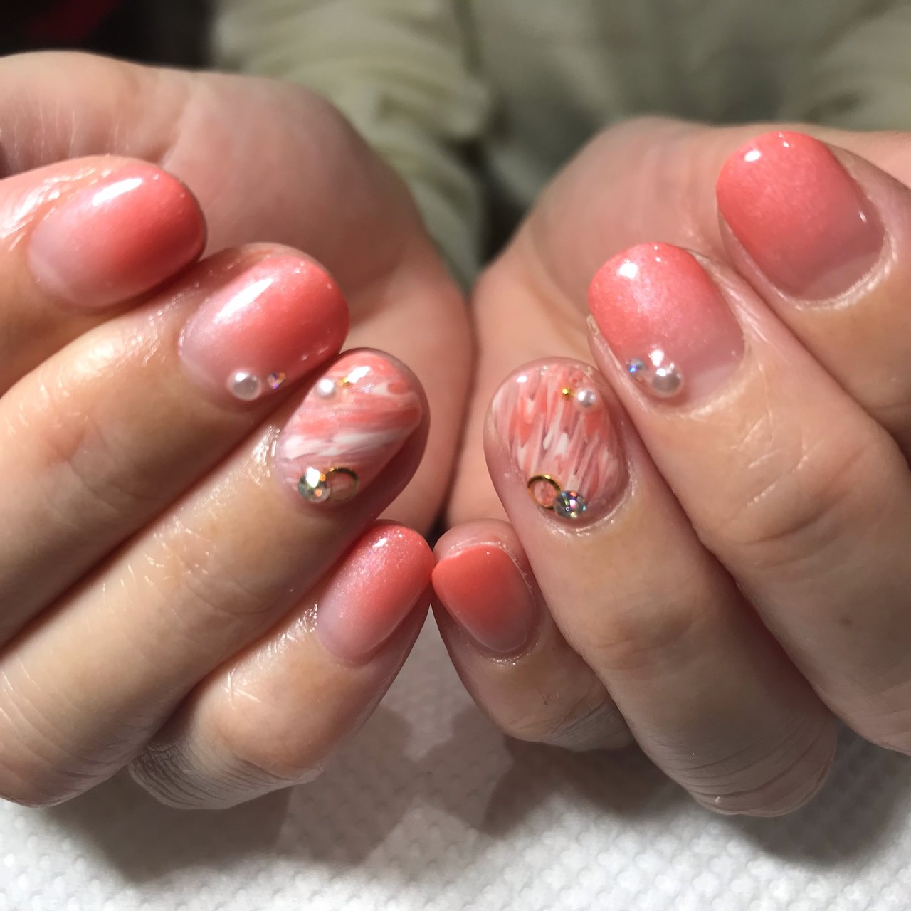 グラデーション Nail Eye Momoのネイルデザイン No ネイルブック