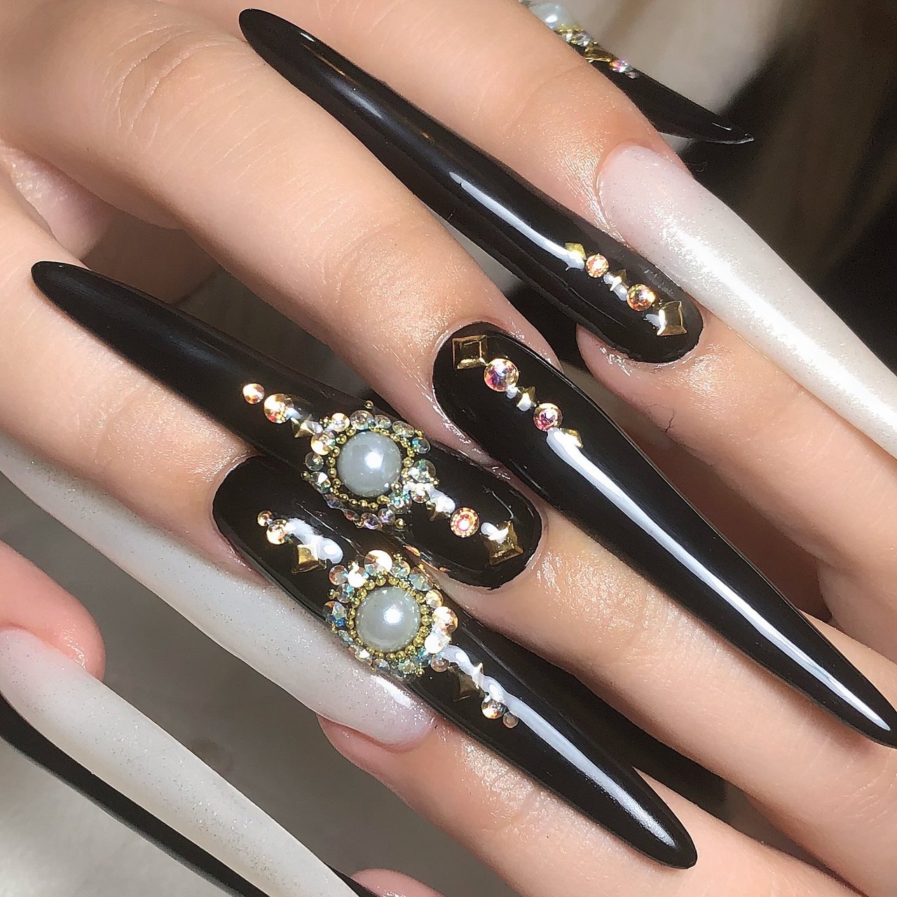 冬 オールシーズン ハンド ワンカラー クリスタルピクシー Nail Salon Allium アリウムのネイルデザイン No ネイルブック