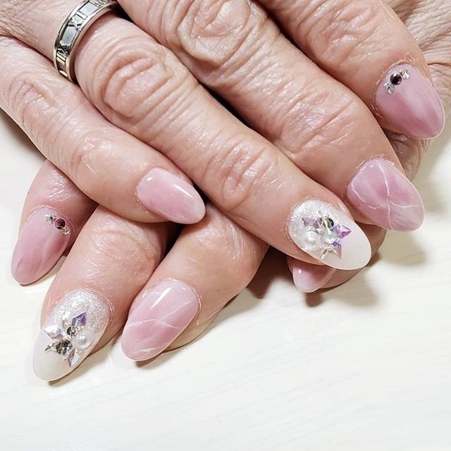 オールシーズン オフィス デート 女子会 ハンド みつかげ 桜のネイルデザイン No ネイルブック