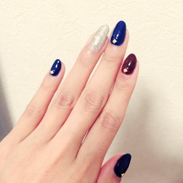 ハンド レッド ネイビー シルバー ジェル Otan のネイルデザイン No ネイルブック