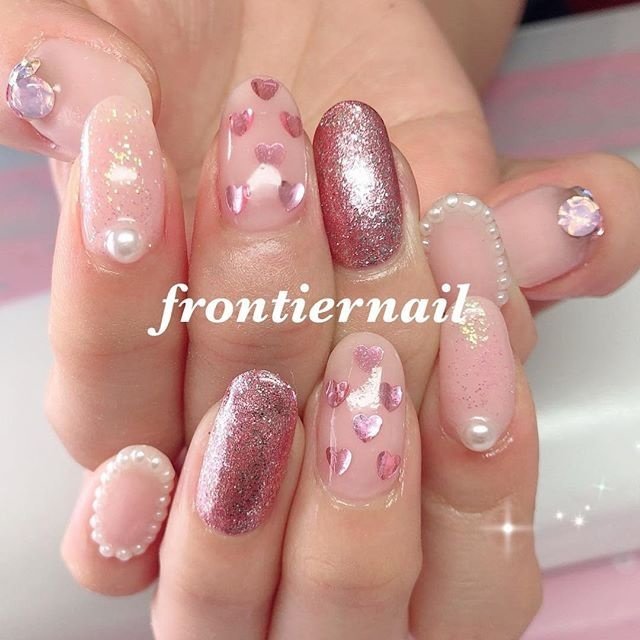オールシーズン バレンタイン ハンド ホログラム ラメ Frontiernail 渋谷美香のネイルデザイン No ネイルブック
