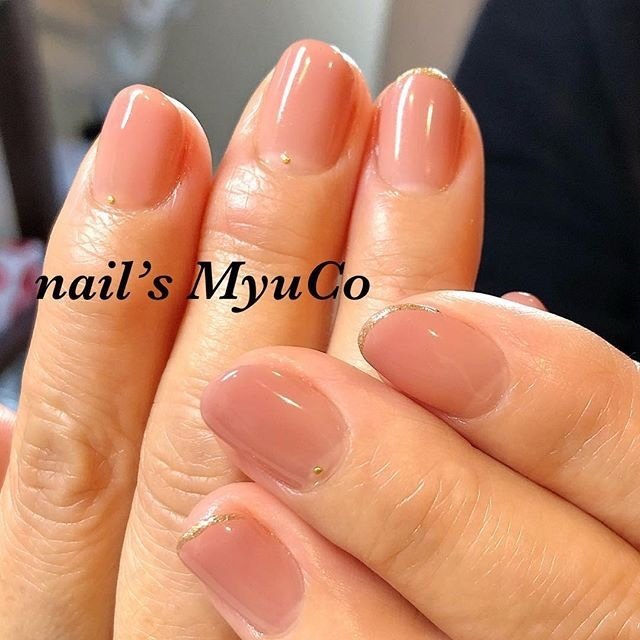 ハンド グラデーション ショート ベージュ ジェル Nail S Myuco 荒川区西尾久 Michie のネイル デザイン No ネイルブック