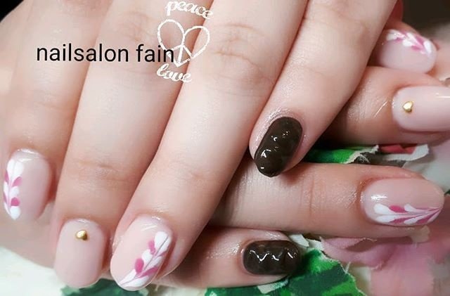 冬 オールシーズン バレンタイン ハンド ハート Nailfainのネイルデザイン No ネイルブック