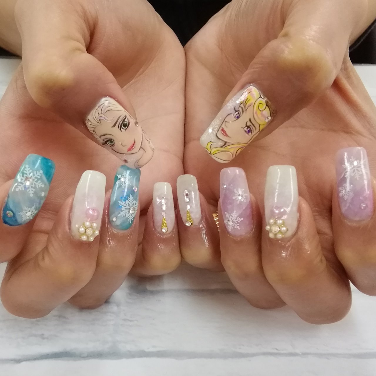 冬バレンタインパーティー女子会ハンド Braveryroseのネイル
