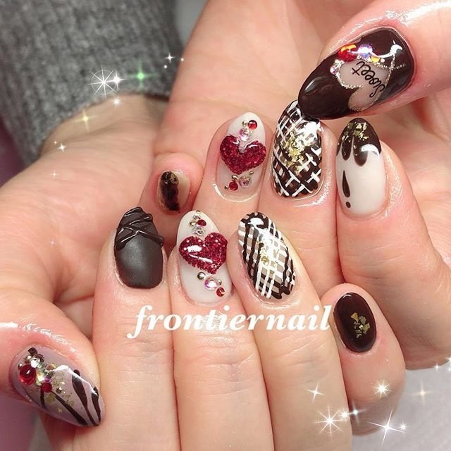 バレンタイン ハンド ハート くりぬき 3d Frontiernail 渋谷美香のネイルデザイン No ネイルブック