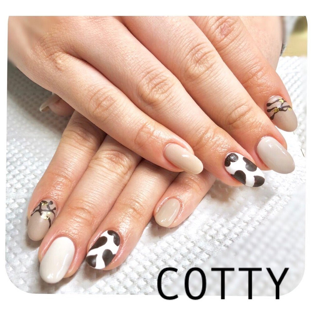 冬 バレンタイン ハンド ミディアム ベージュ Cotty Nailのネイルデザイン No ネイルブック