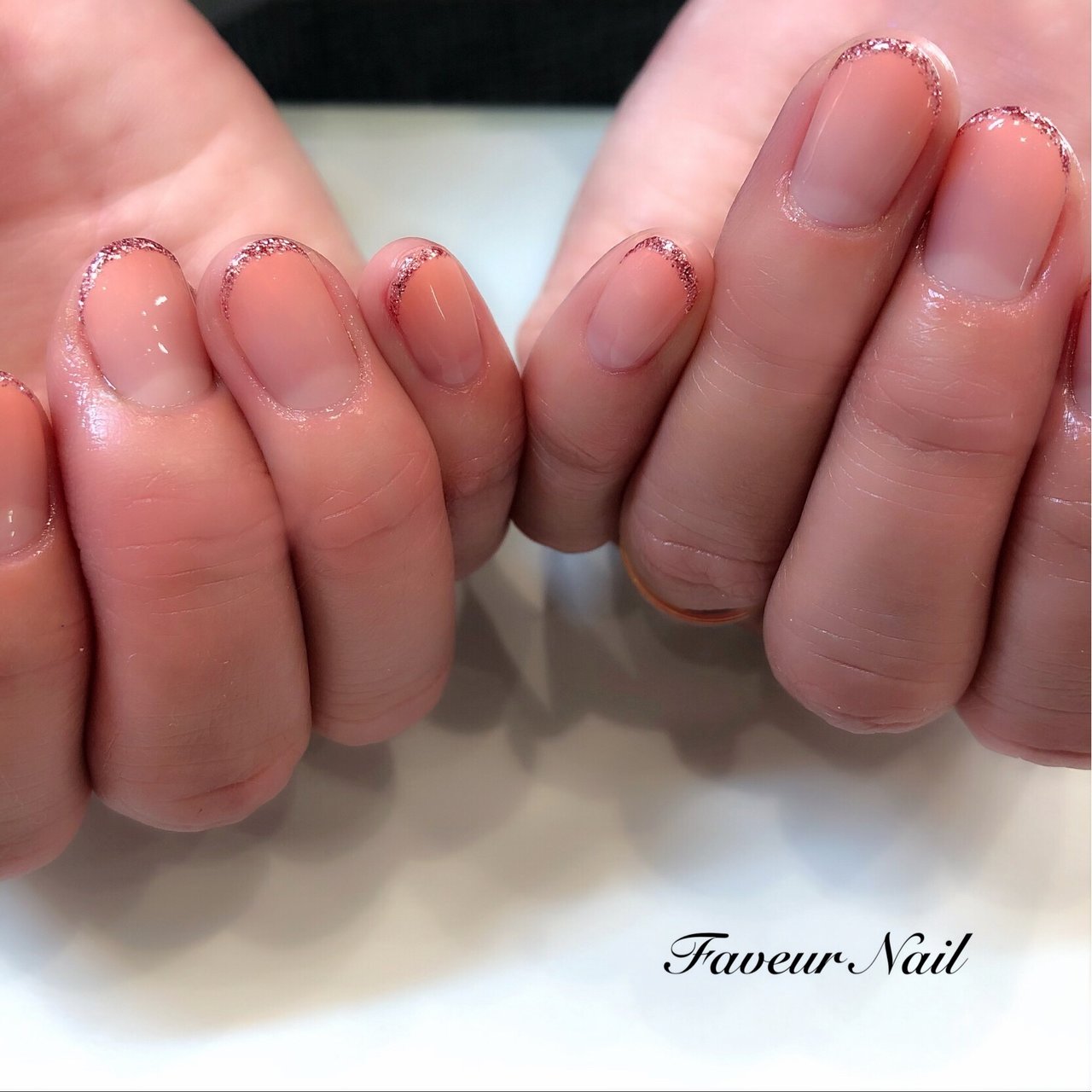 オールシーズン オフィス ハンド シンプル グラデーション Faveur Nailのネイルデザイン No 3925377 ネイルブック