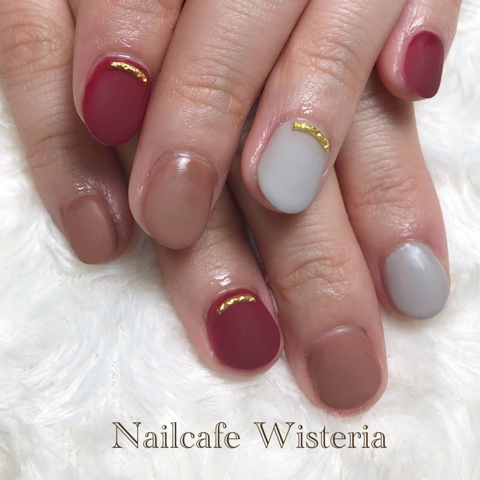 秋 冬 ハンド ベージュ レッド Nailcafewisteriaのネイルデザイン No 3926063 ネイルブック